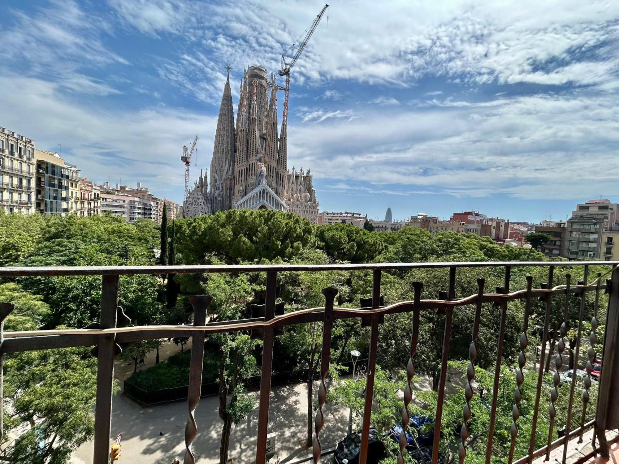 BarcelonaForRent Plaza Sagrada Familia Apartment Exterior foto