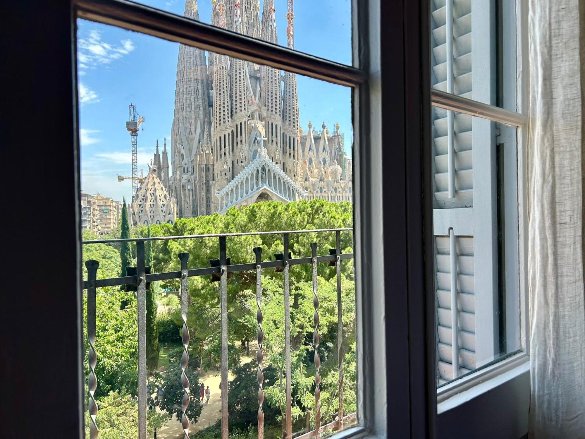 BarcelonaForRent Plaza Sagrada Familia Apartment Exterior foto