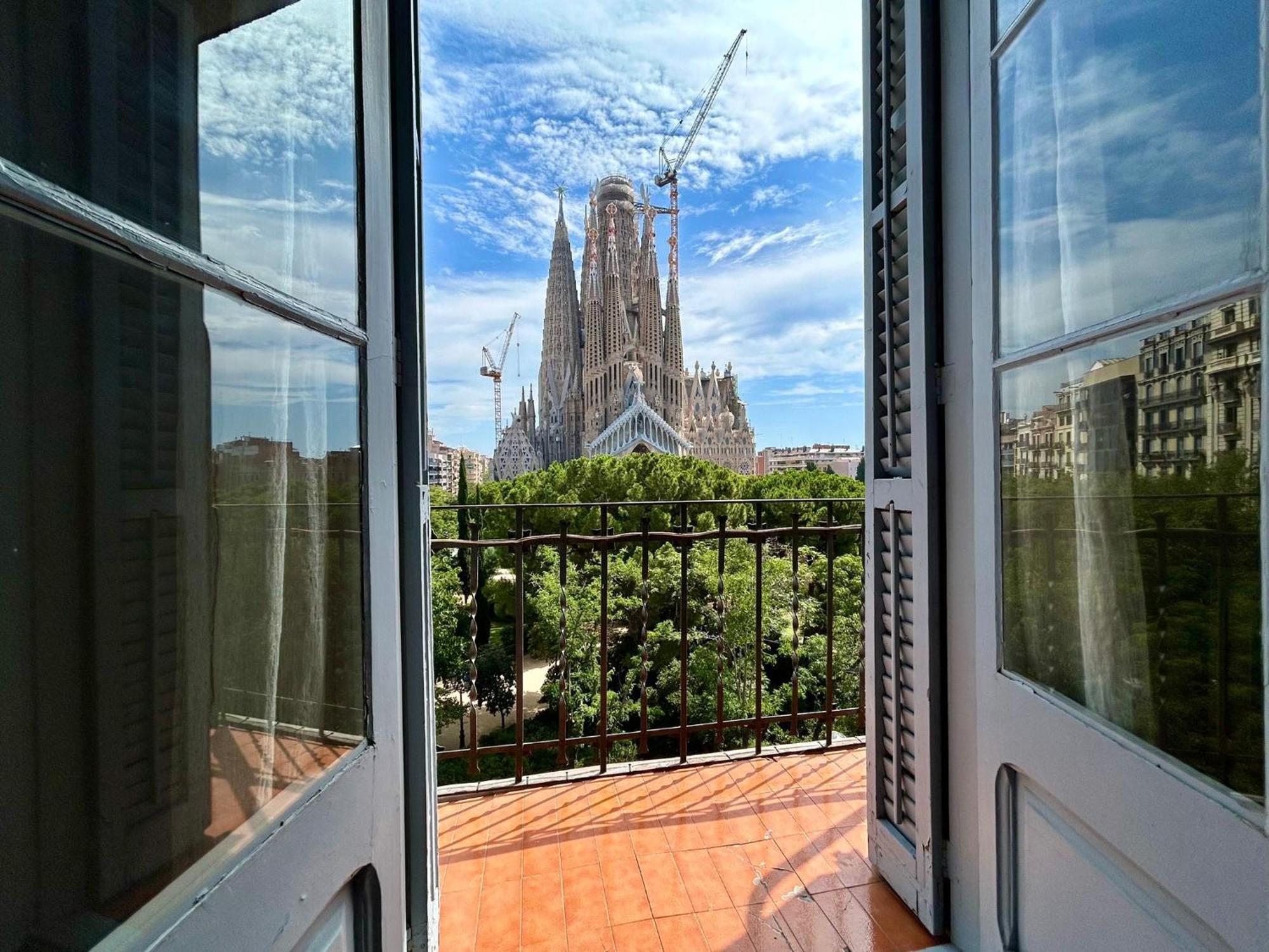 BarcelonaForRent Plaza Sagrada Familia Apartment Exterior foto